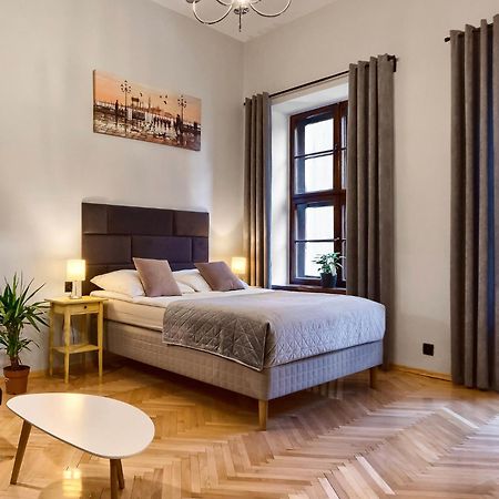 Comfortable Apartments In The Old Town Of Krakow Ngoại thất bức ảnh