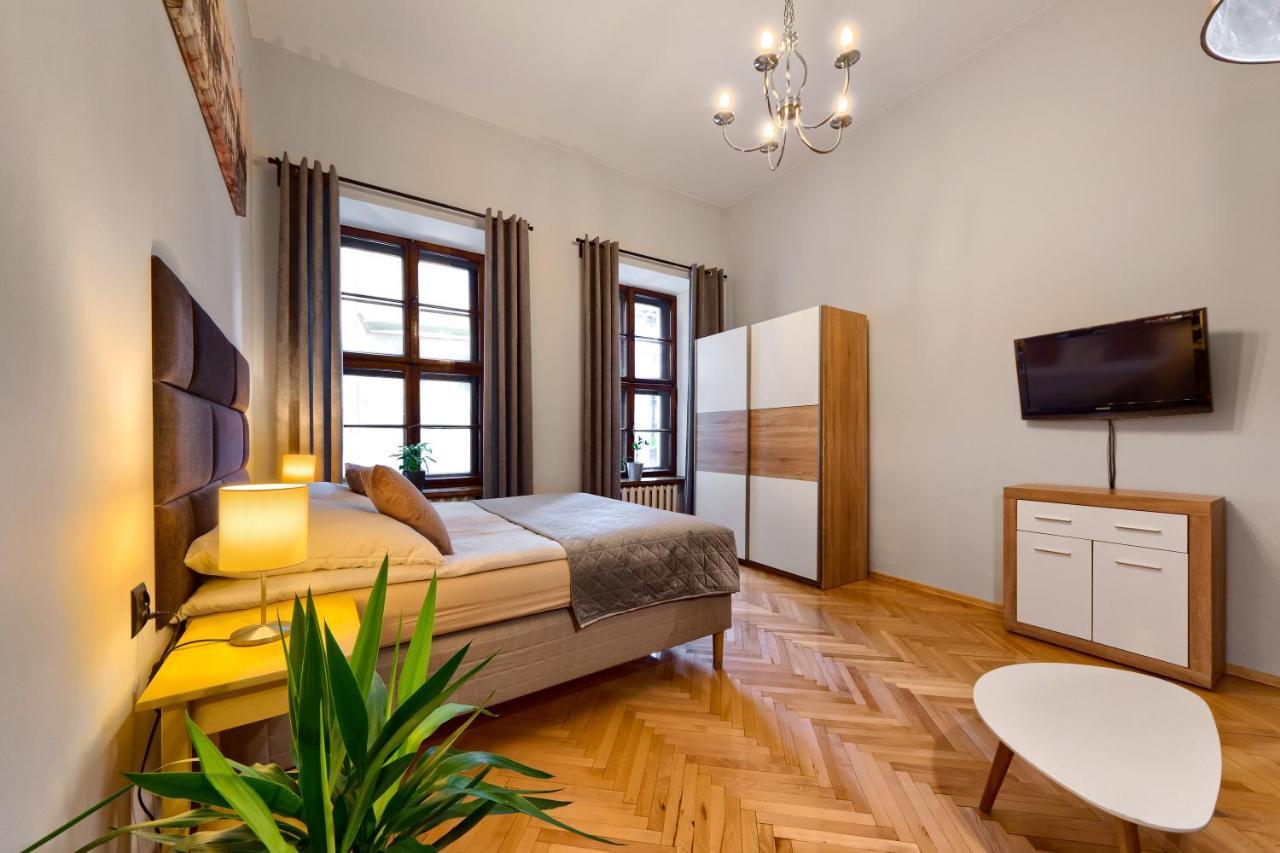 Comfortable Apartments In The Old Town Of Krakow Ngoại thất bức ảnh